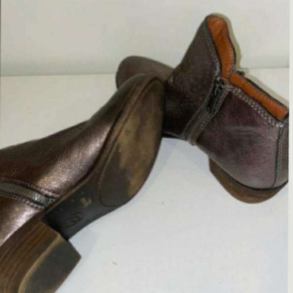 Lucky Brand Basel Booties - Picture 5 of 14